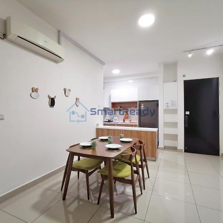 Twin Galaxy Suites By Sr Home Johor Bahru Exteriér fotografie